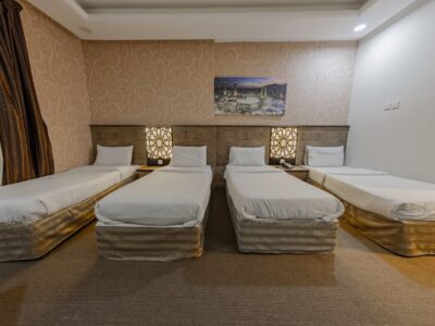 Rwshan Aldaar Quadruple Room