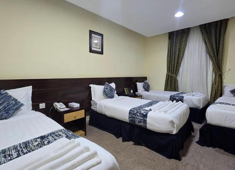 Loulouat Al Anood Hotel Makkah Free Shuttle Service to Al-Masjid Al-Haram #Quadruple room